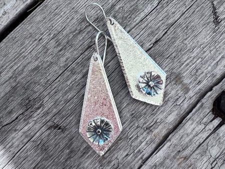 Silver Inverted Kite Earrings with Southwestern Cupped Flower For Discount